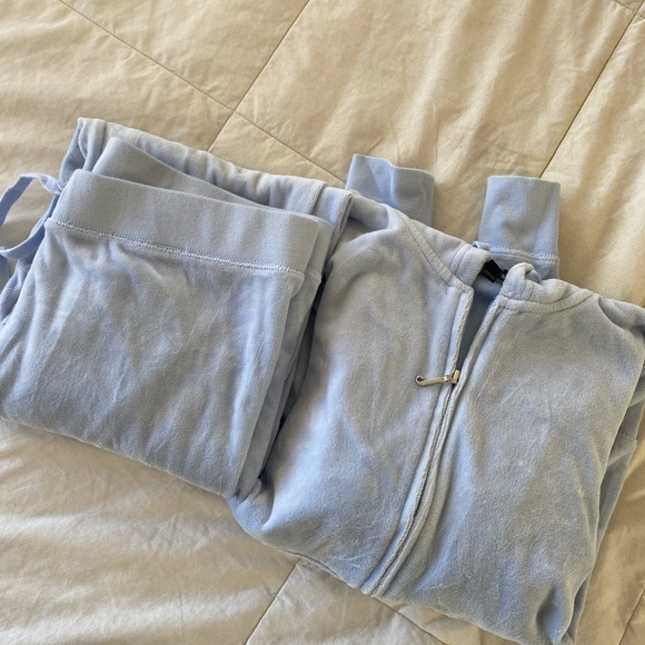 Juicy Couture tracksuit - Picture 2 of 4